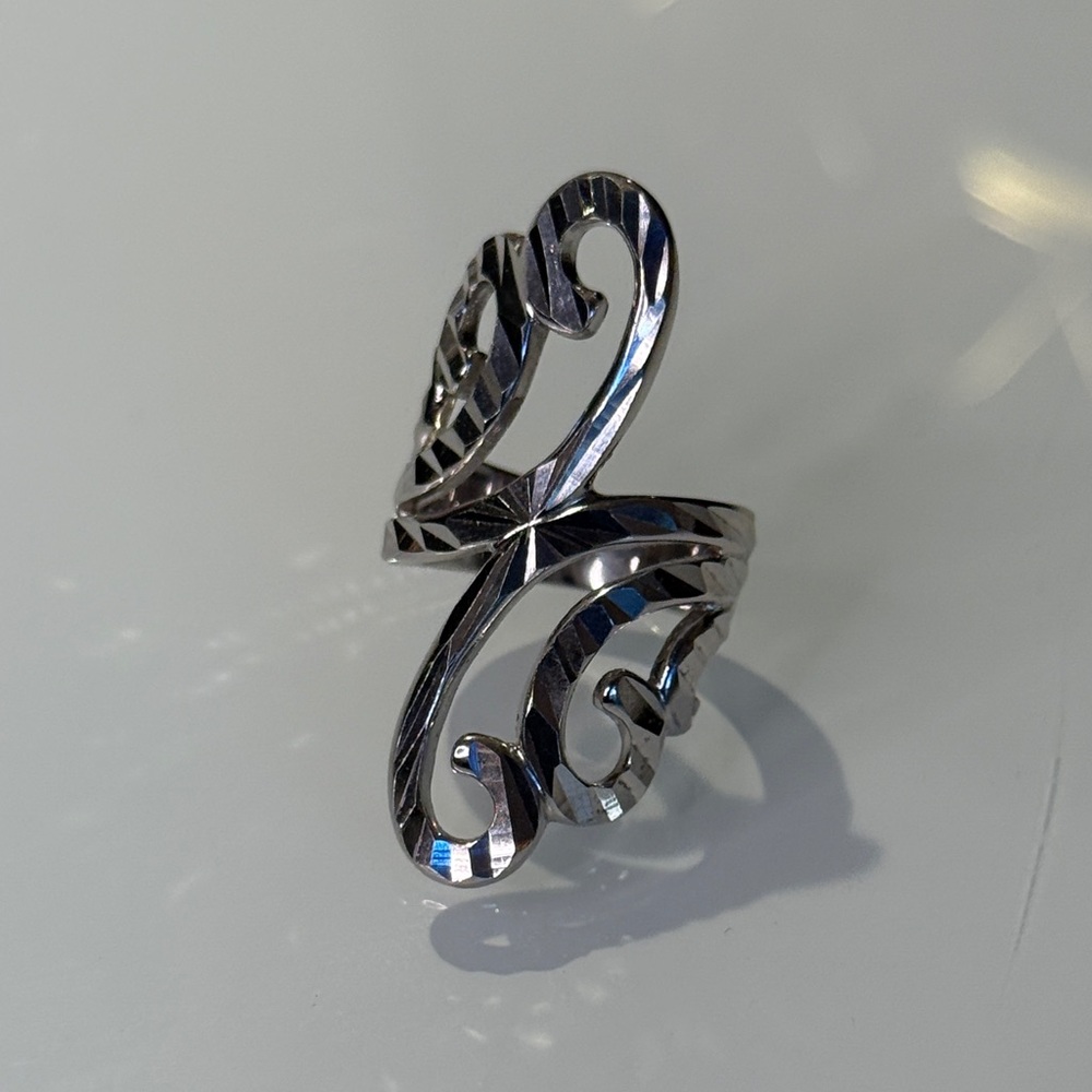 Michael Anthony Silver Swirl Ring size 6
